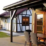 Dom3 Mit Garten- Grill Und Terrasse By Interhome Сарбиново
